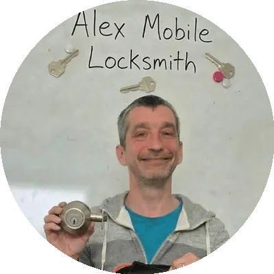 Alex — Serrurier mobile certifié basé à Moncton, Nouveau-Brunswick